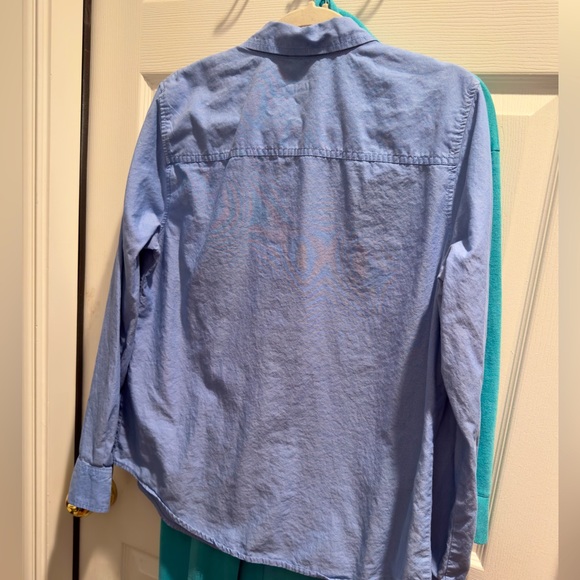 MERONA Women’s Light Blue Oxford Button Up Shirt - Layer Preppy Button Down Top - Picture 9 of 11